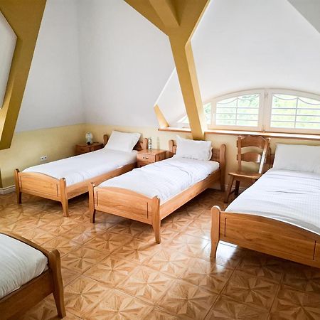 Palac Bogaczow - Noclegi - Restauracja - Przyjecia Экстерьер фото